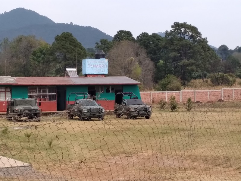 Escuela de Tarecuato utilizada como base de operaciones mixtas