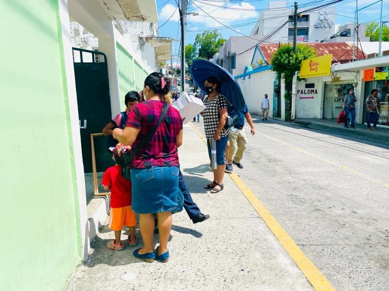 Escuelas a clases 100 por ciento presencial