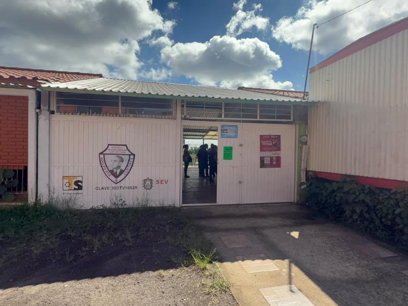 Escuelas a la deriva, educación decadente