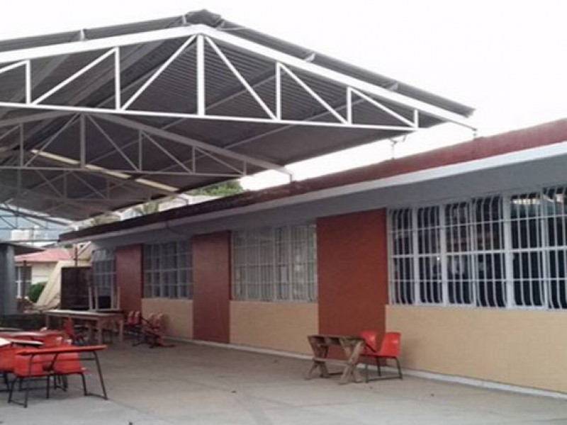 Escuelas de Coahuila modifican horario por altas temperaturas