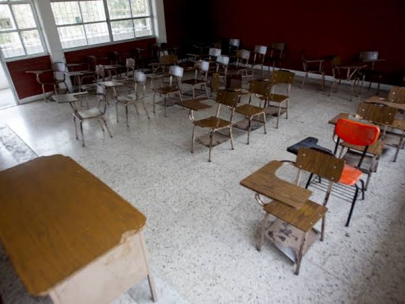 Escuelas de Jalisco regresan a clases a distancia