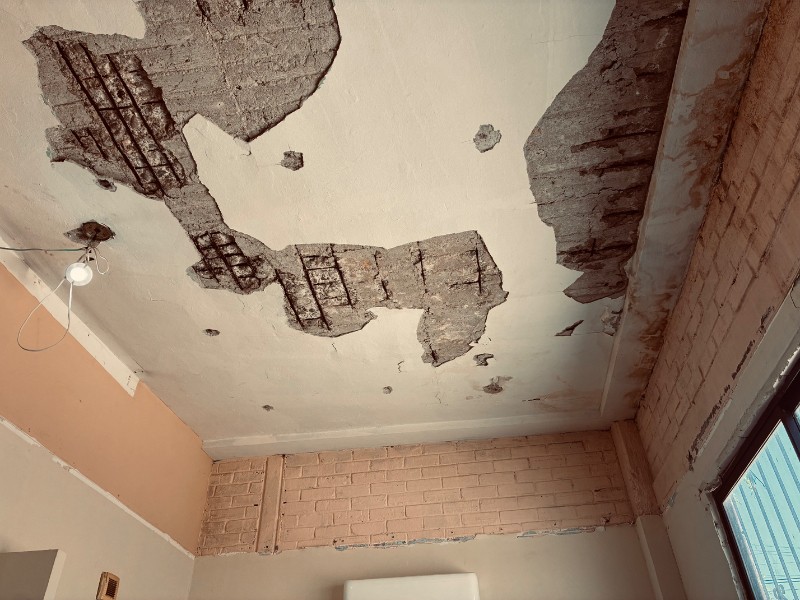 Escuelas emblemáticas de Los Mochis en crisis:sin luz y con infraestructura deteriorada