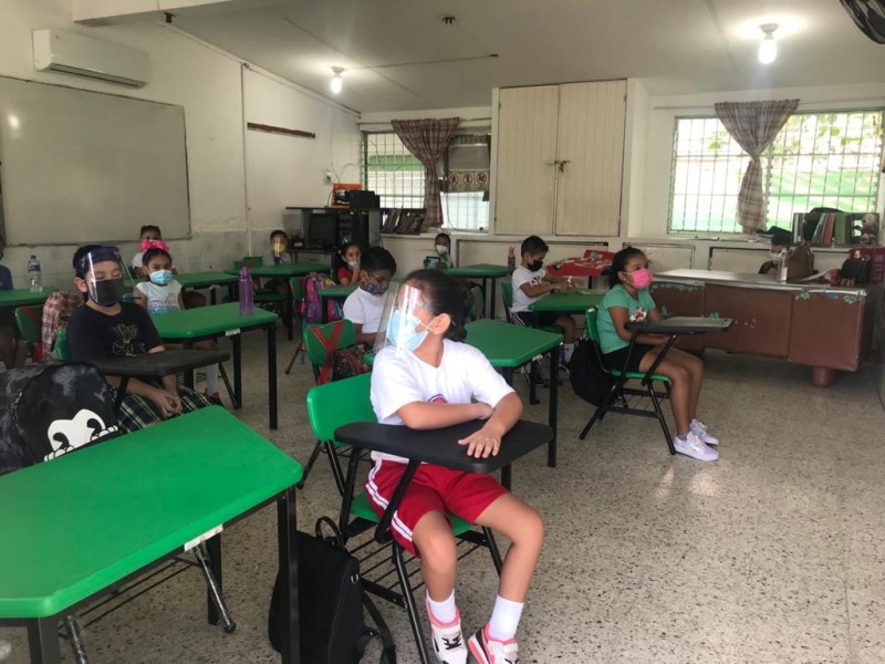 Escuelas en Veracruz regresan a clases presenciales