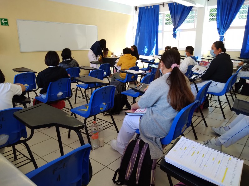 Escuelas retornan a clases presenciales de manera escalonada