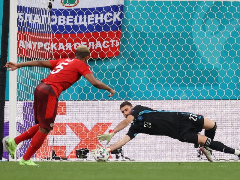 España en semifinales. Venció en penales a Suiza