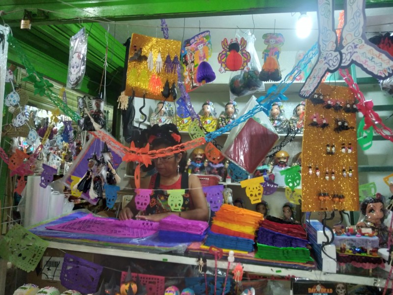 Esperan incremento de ventas en mercados por día de muertos