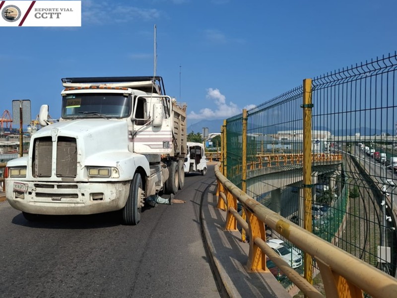 Esta mañana, hay tráfico lento en Puerto de Manzanillo