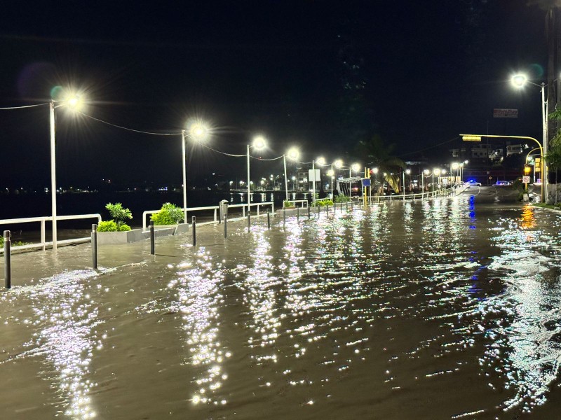 Esta noche el río Tuxpan superó su nivel crítico