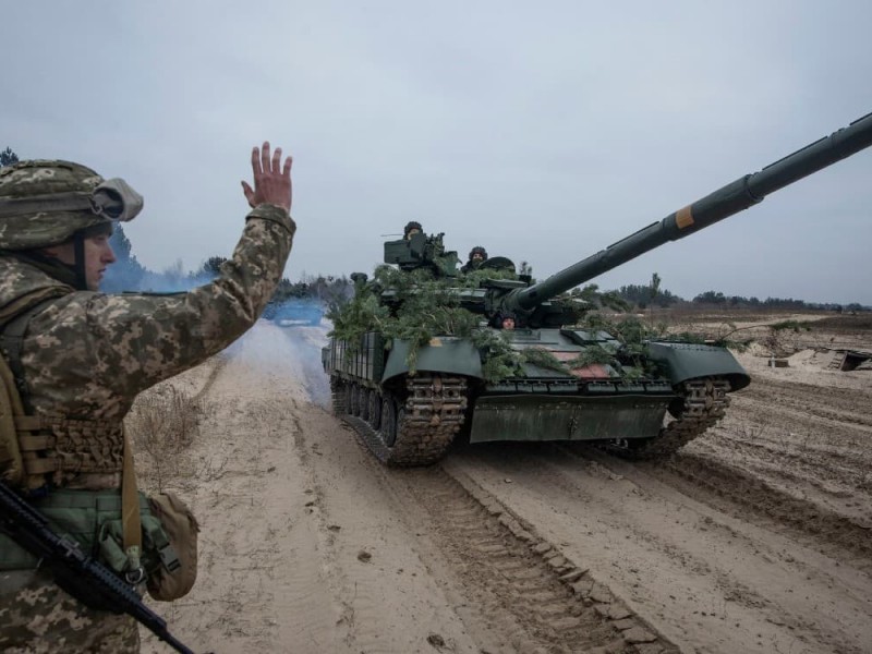 Estados Unidos envía más armas, municiones y chalecos a Ucrania