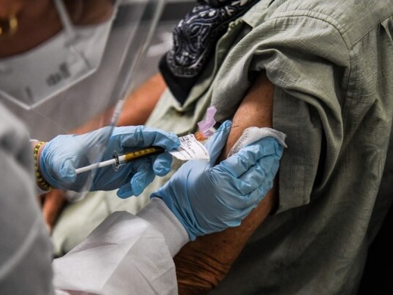 Estados Unidos inicia este lunes vacunación contra COVID-19