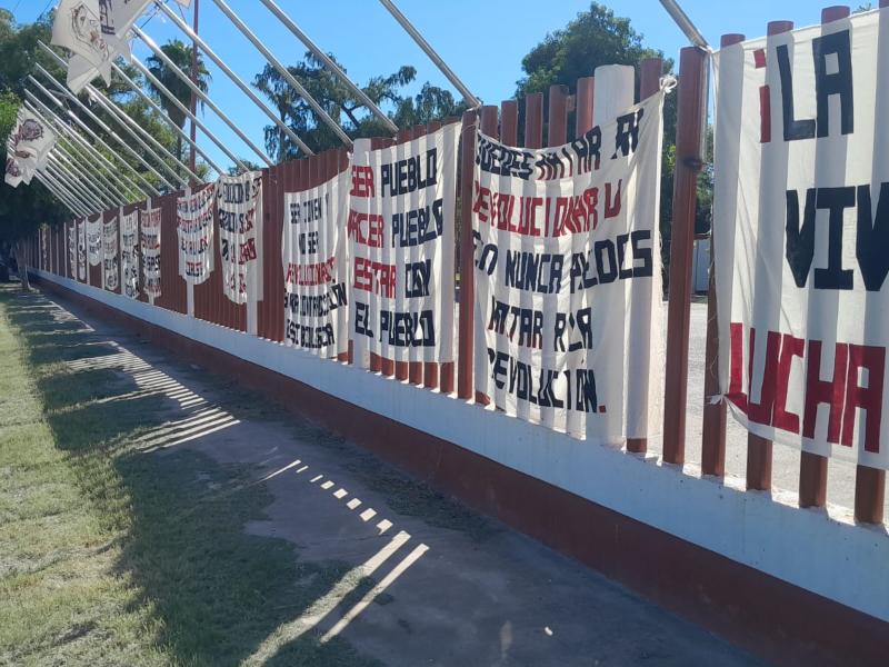Estalla conflicto en la normal el quinto por destitución del director