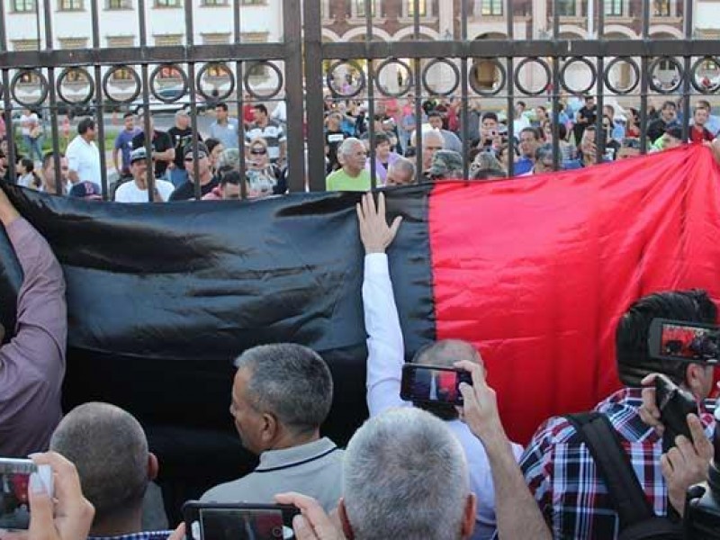 Estalla huelga en Unison por parte del Staus