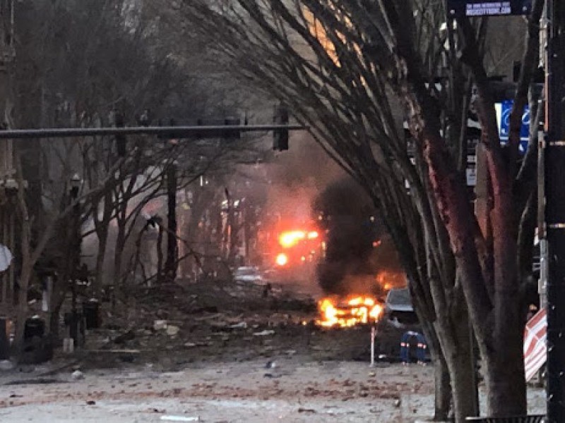 Estalla presunto auto bomba en Nashville, EUA