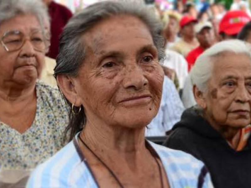 Estamos envejeciendo más rápido, hay más adultos y más enfermos