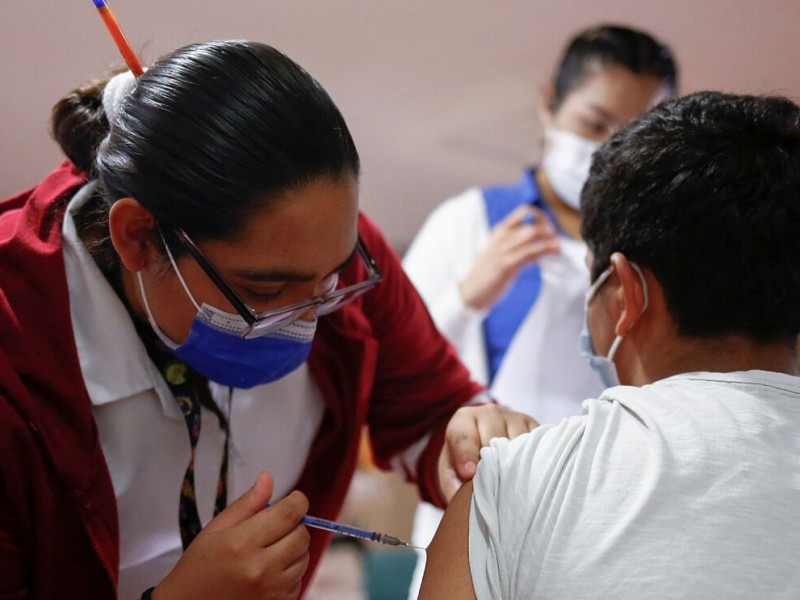 Están listas las vacuna contra COVID-19 para adolescentes con comorbilidades