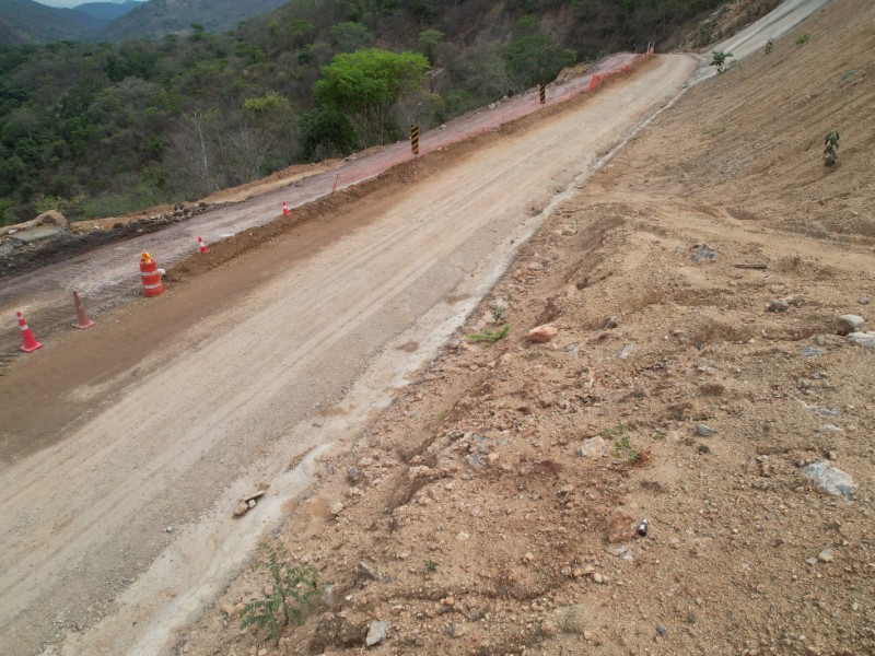 Este miércoles inician maniobras para rehabilitar carretera Villa-Minatitlán