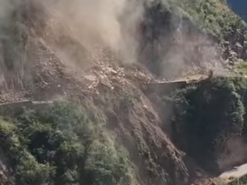 Este miércoles se registra nuevo derrumbe en san Joaquín