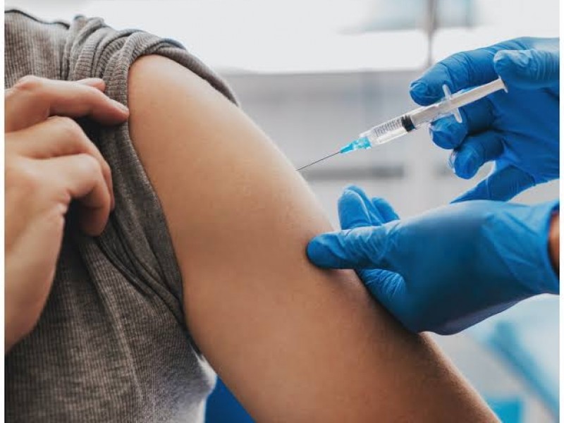 Este viernes más de 1,800 rezagados fueron vacunados contra Covid-19