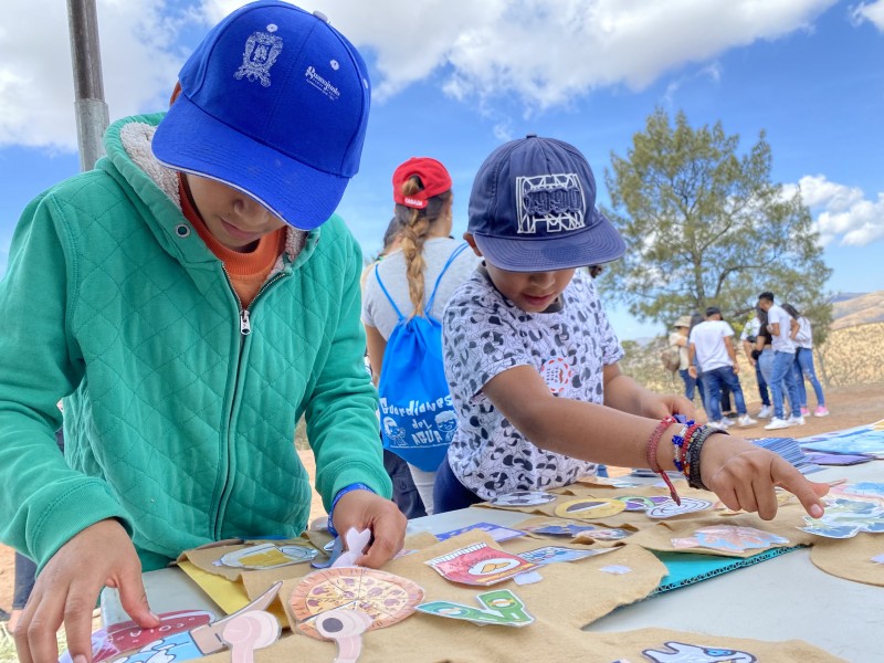 Estrategia de prevención logró comprometer a 250 adultos mediante acuerdos.