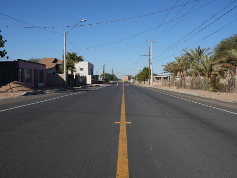 Estrenan vecinos de la avenida Tamaulipas nuevo pavimento