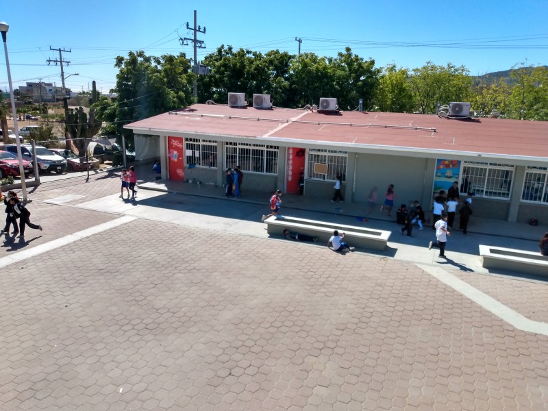 Estrés laboral en profesores afecta educación