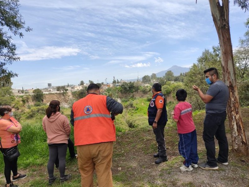 Estruendo de barranca alerta a vecinos de San Sebastián