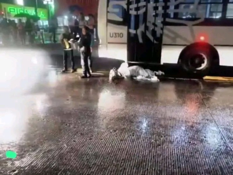 Estudiante de BUAP muere atropellada en 11 sur