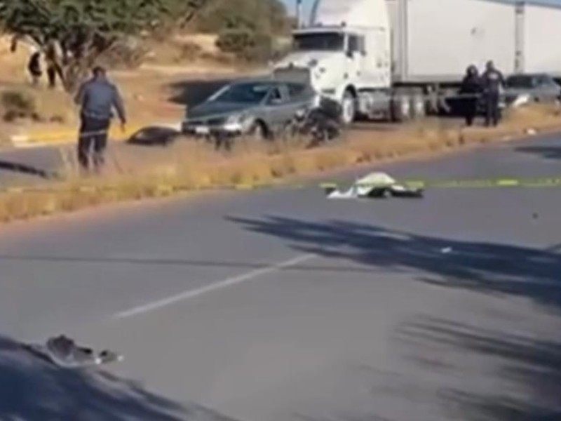 Estudiante muere atropellado en la Calzada Siglo XXI