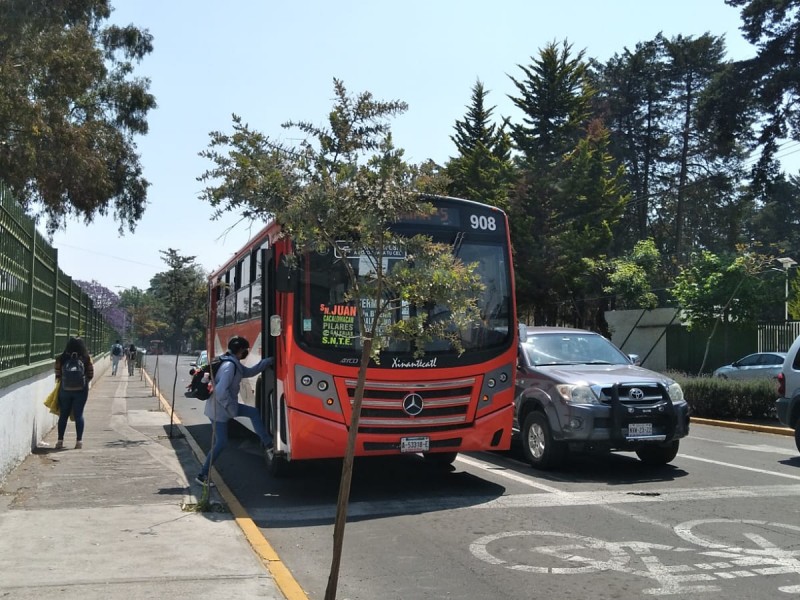 Estudiantes apoyan la propuesta de descuento en pasajes