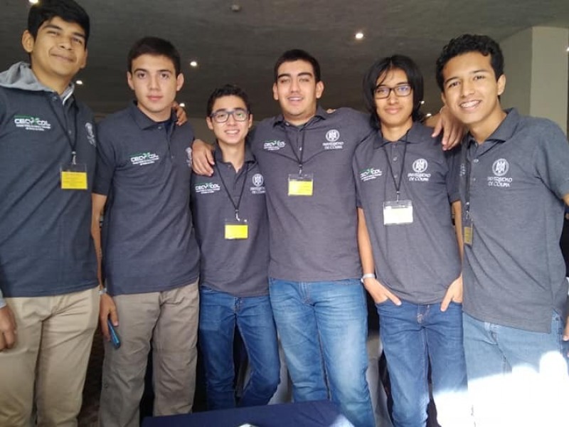 Estudiantes colimeses participan en Olimpiada Nacional de Química