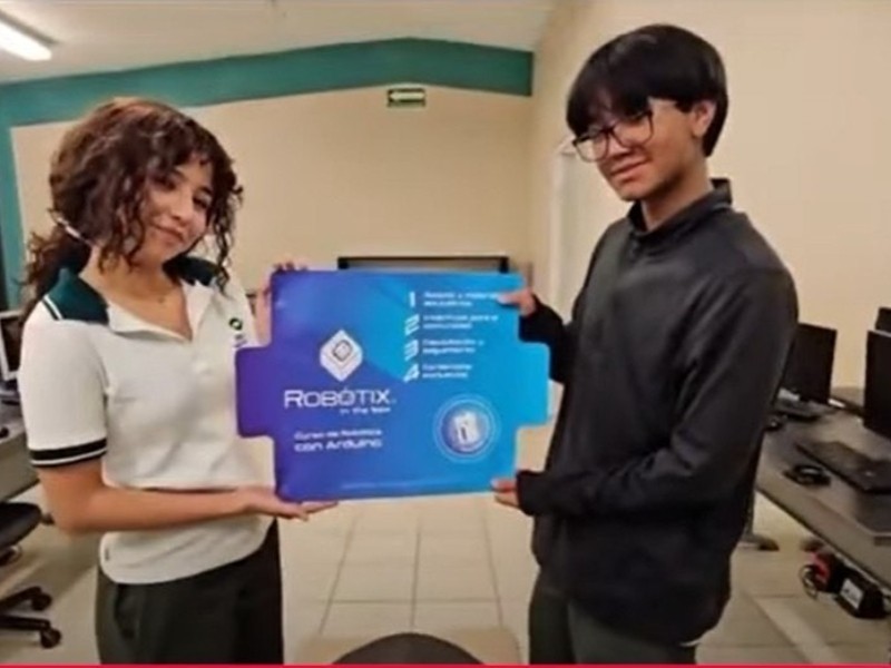 Estudiantes de Conalep destacan en concurso nacional RobotiX