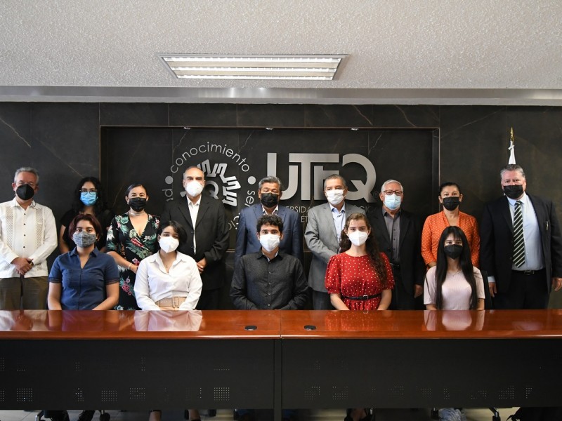 Estudiantes de la UTEQ se van a Francia y Japón