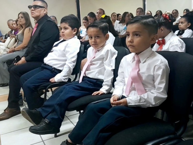 Estudiantes de preescolar brillan en el 