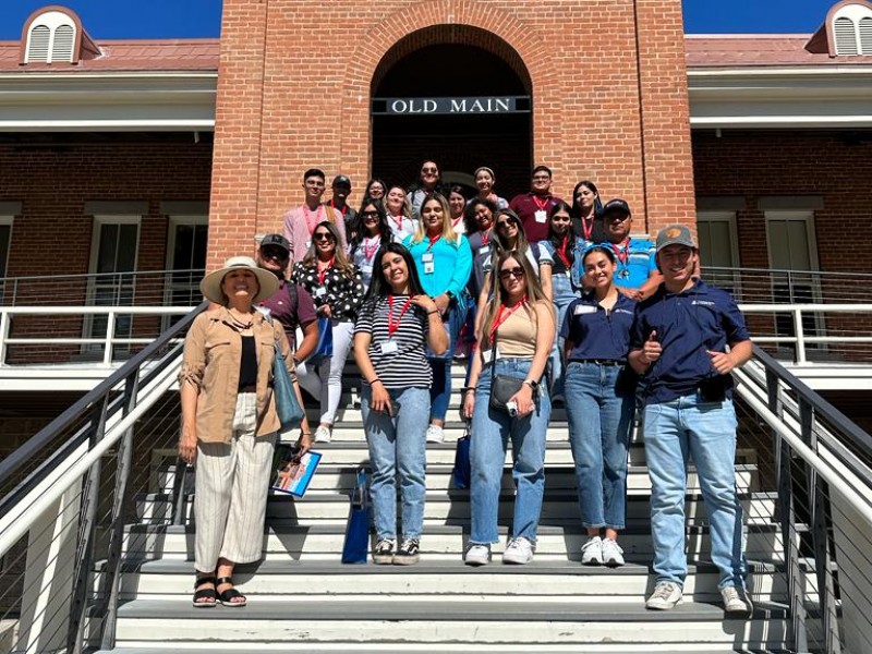 Estudiantes del Creson reciben capacitación en la Universidad de Arizona