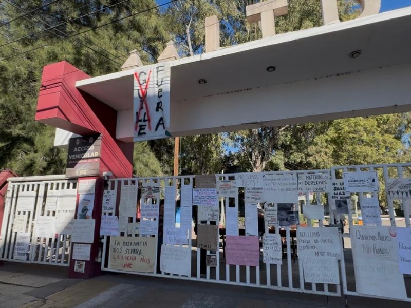 Estudiantes del ITD insisten en destitución del director