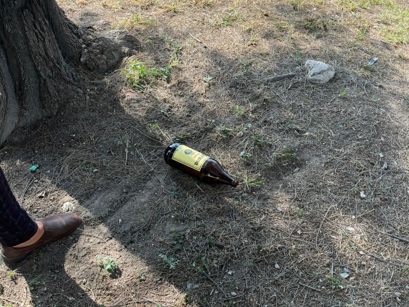 Estudiantes ocupan parque para tomar