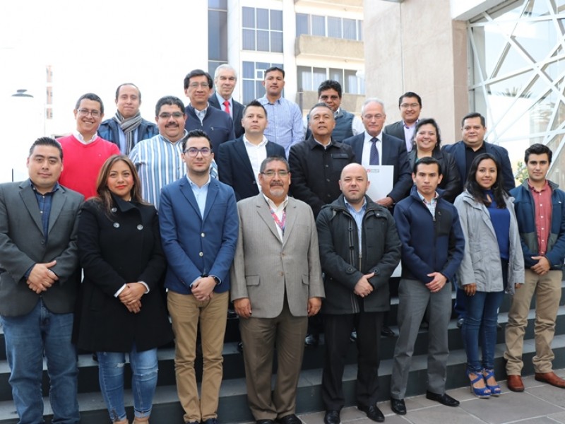 Estudiantes UPAEP desarrollan proyectos del sector industrial