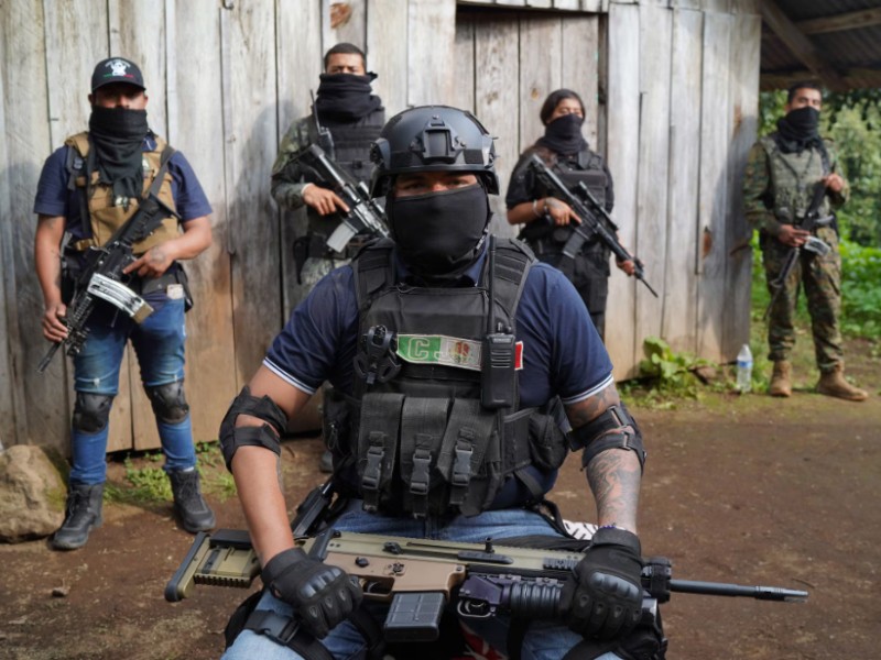 EU podría intervenir en México tras declarar cárteles como combatientes