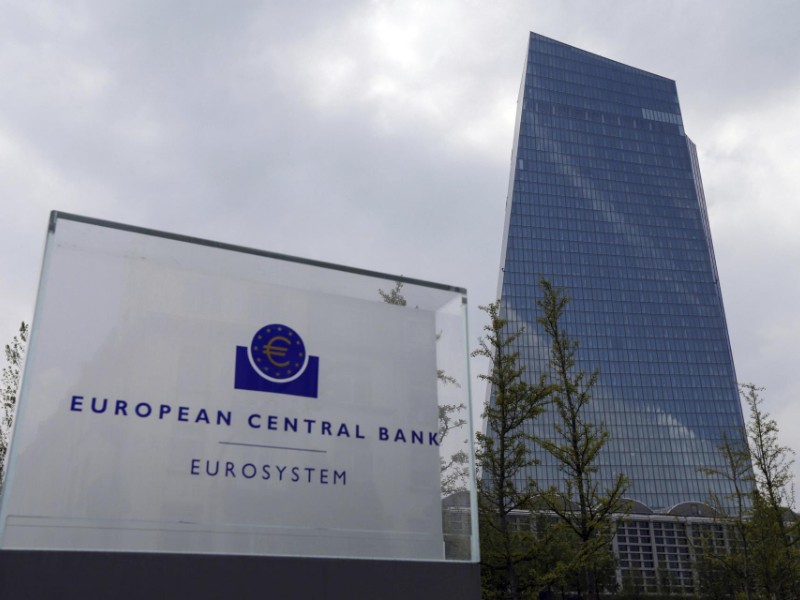 EURO a la baja tras anunció de aranceles de Trump