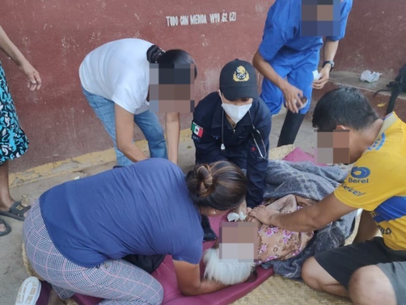 Evacúa Marina a adulto mayor con emergencia médica en Ilamatlán