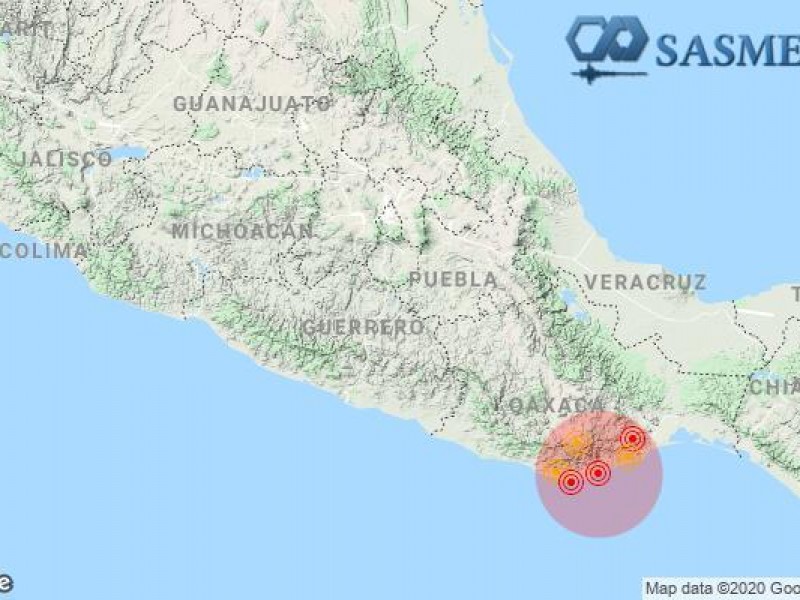 Evacuan dos edificios en la capital por sismo en México