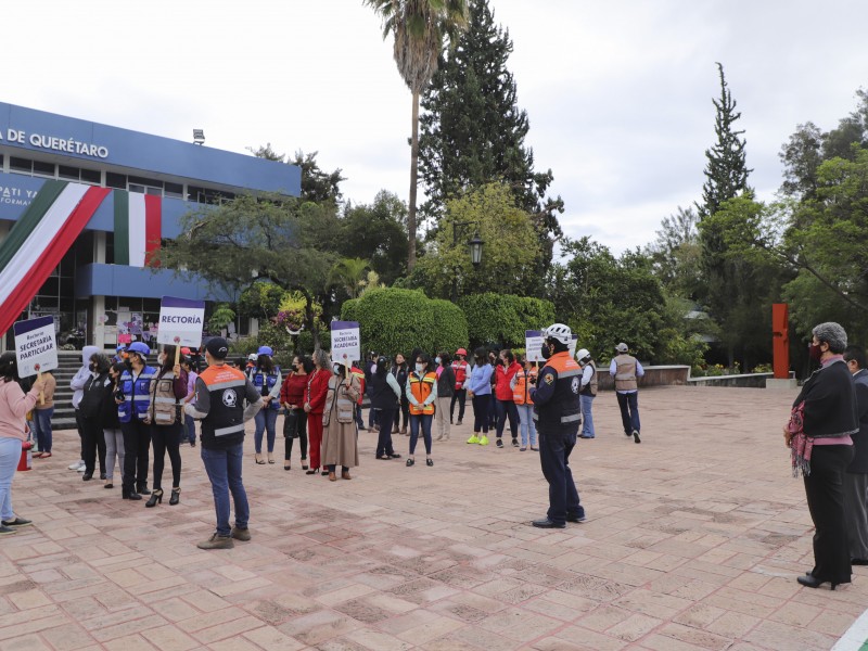 Evacuan  edificio de Rectoría por simulacro