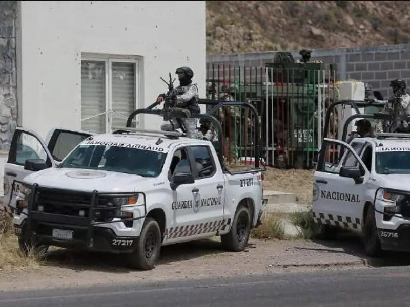 Evacuan FGR Durango por presunto riesgo de ataque armado.