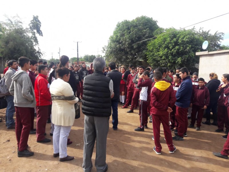 Evacuan secundaria por fuga de amoniaco