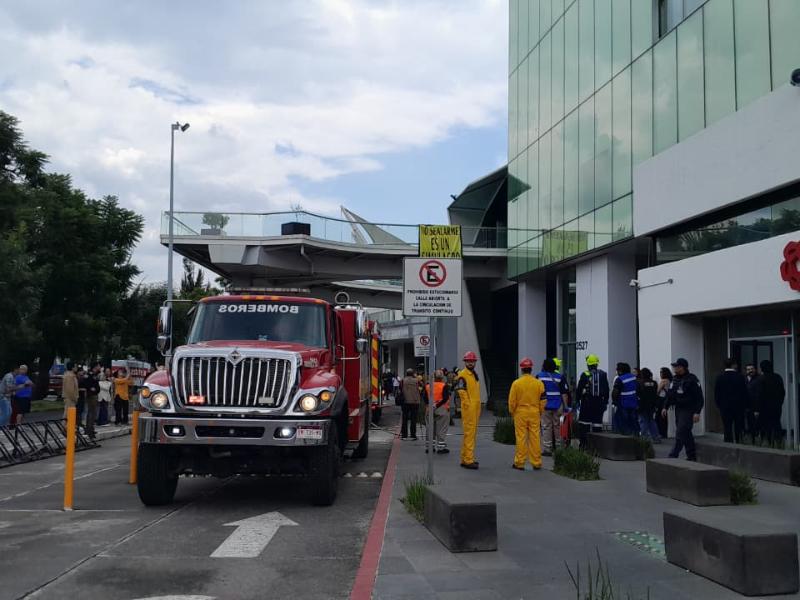 Evacúan Torre Financiera de Morelia en simulacro de sismo de 7.7 grados