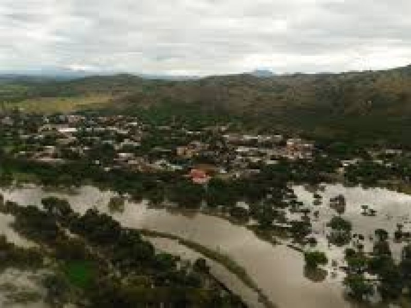 Evalúan daños por creciente del río tunal