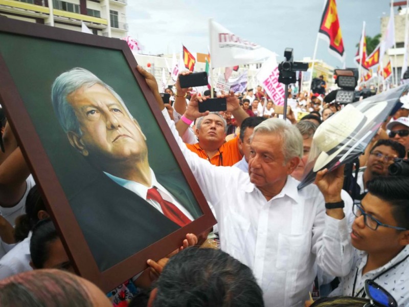 Evangélicos reciben a AMLO en cierre de campaña