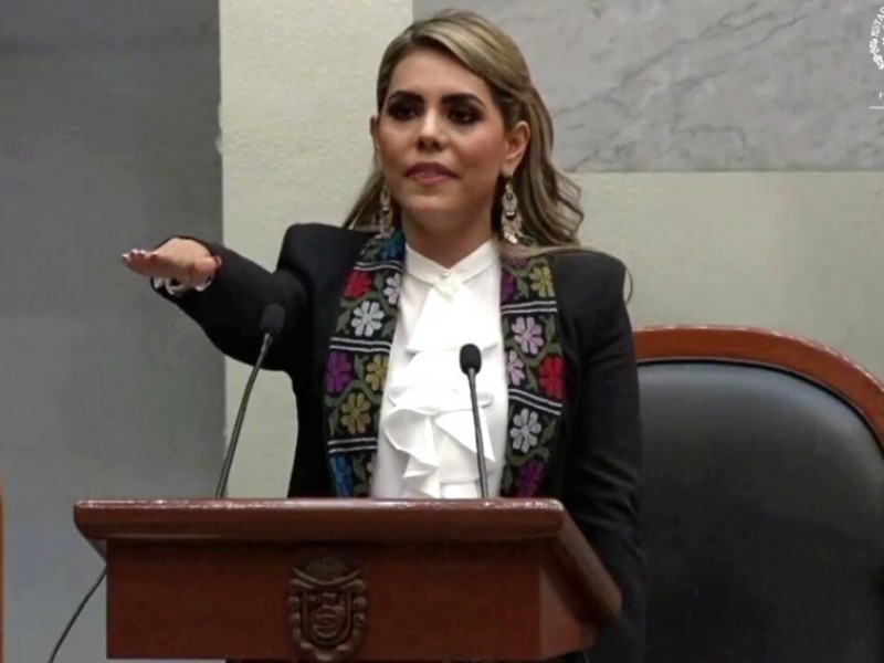 Evelyn Salgado rinde protesta como Gobernadora de Guerrero