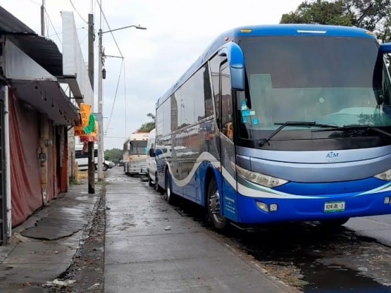 Evento desangelado y con acarreados, visita de AMLO a Colima