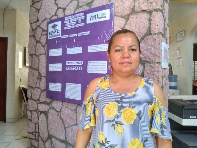 Evilenia Bravo, denuncia irregularidades en el IEPC distrito 12
